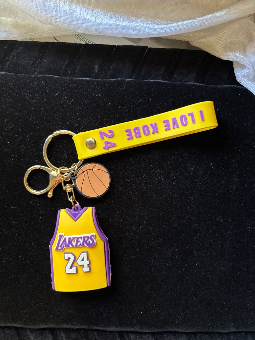 Los Angeles Lakers Kids Yellow Jersey Keychain with 24 Strap